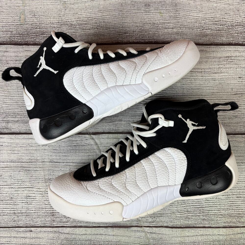 Jordan Jumpman Pro "Playoffs" Black & White Sneakers - Picture 2 of 7